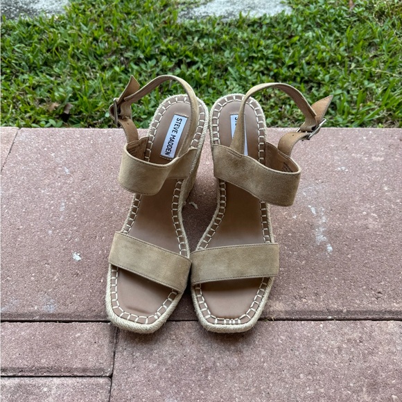 Steve Madden Wedges Sandals - Picture 3 of 4